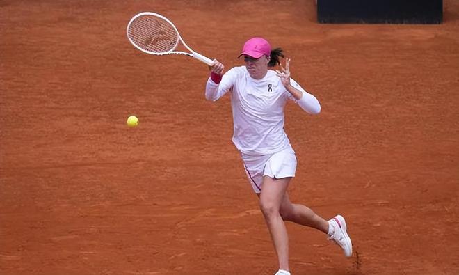 日益激烈的 日益激烈的